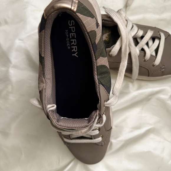 Sperry  Taupe Camo Lace Up Sneakers Women's Size 8.5 M Low Top - Picture 4 of 9